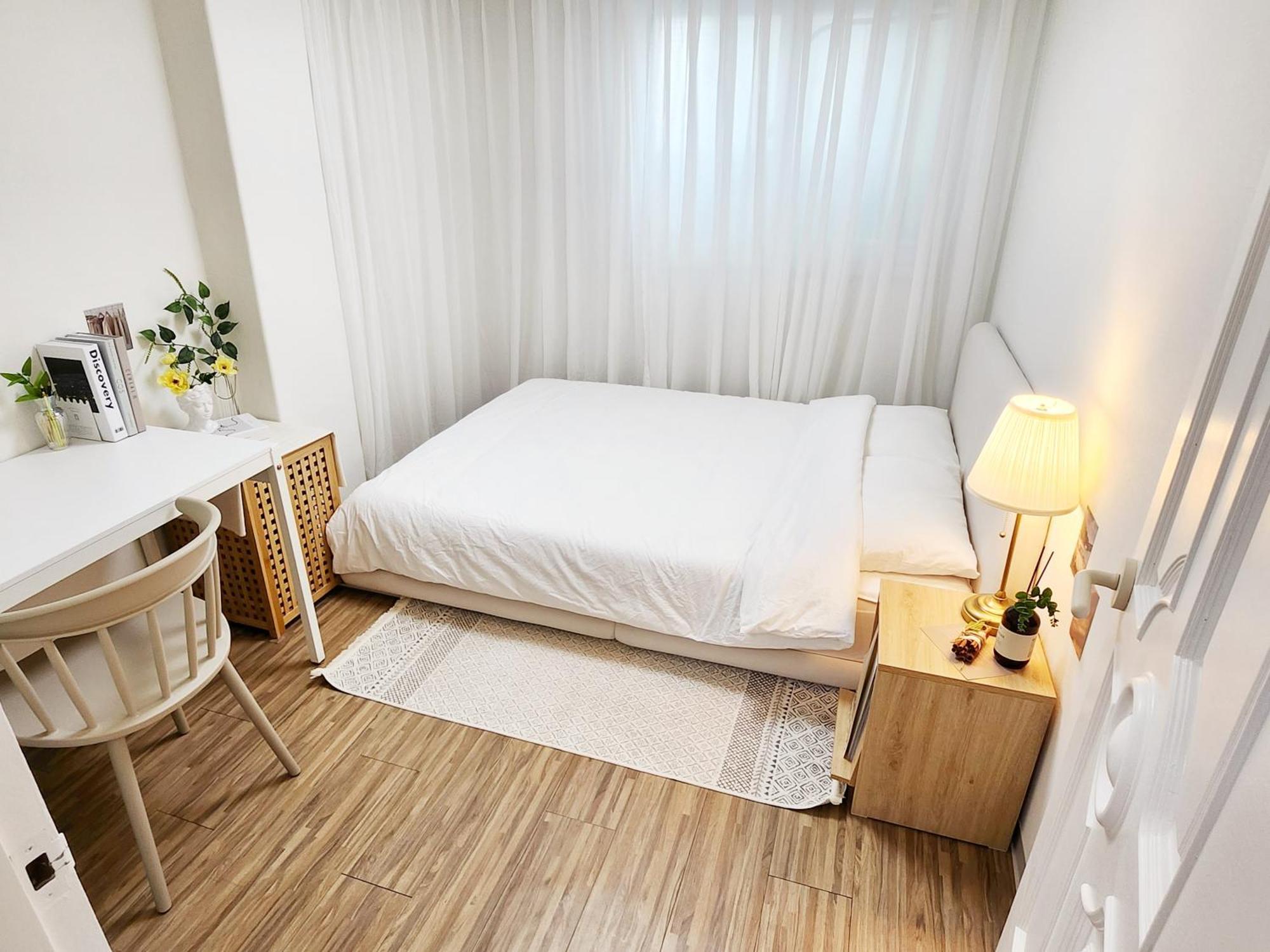 Stay Cozy Gangnam Style Trip, 3Min To Subway, Calm & Chic Home * Seoul
