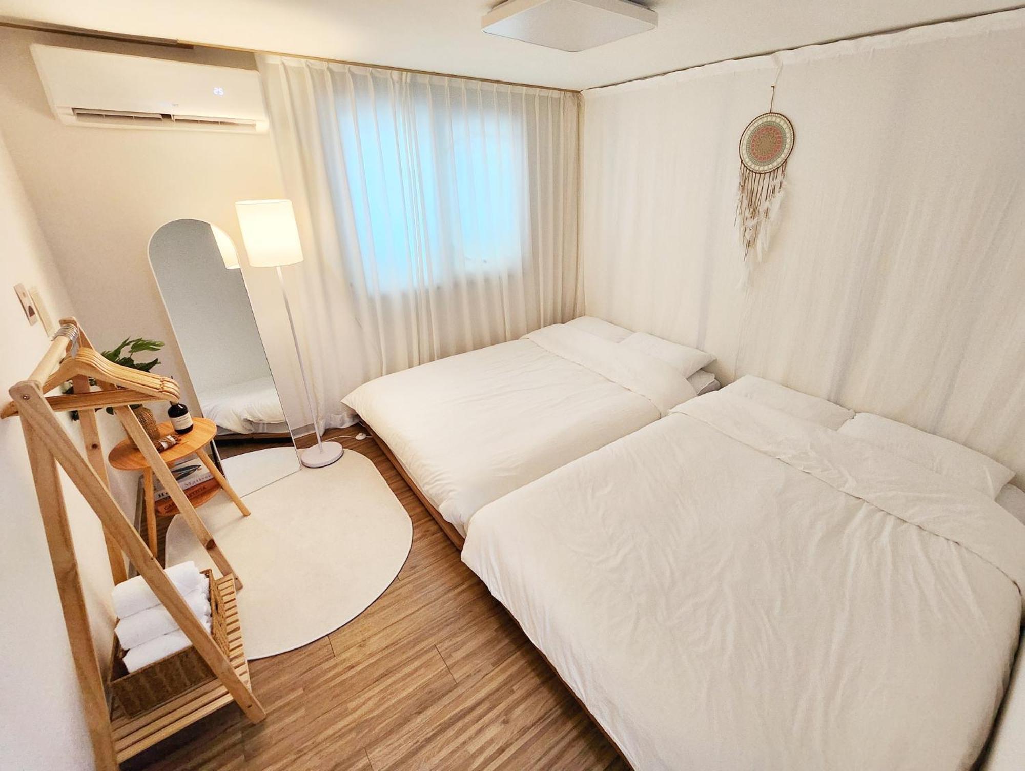 Stay Cozy Gangnam Style Trip, 3Min To Subway, Calm & Chic Home * Seoul