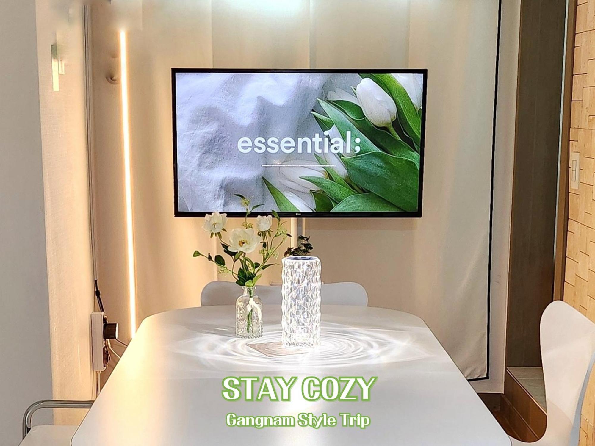 Apartment Stay Cozy Gangnam Style Trip, 3Min To Subway, Calm & Chic Home *